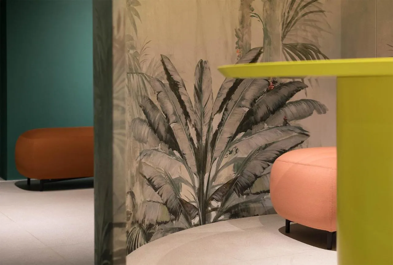 Elide Design Hotel Assisi 3*,
