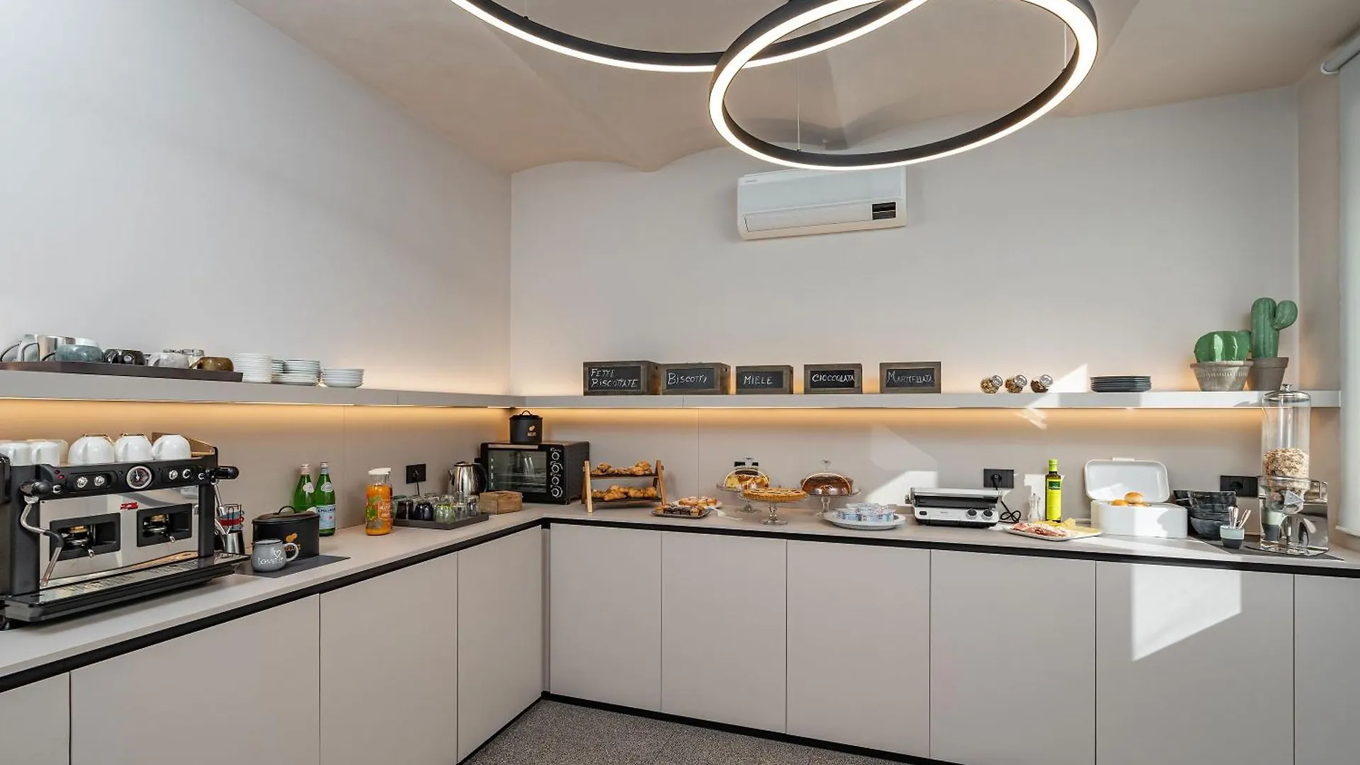 Elide Design Hotel Assisi 3*,  Italien